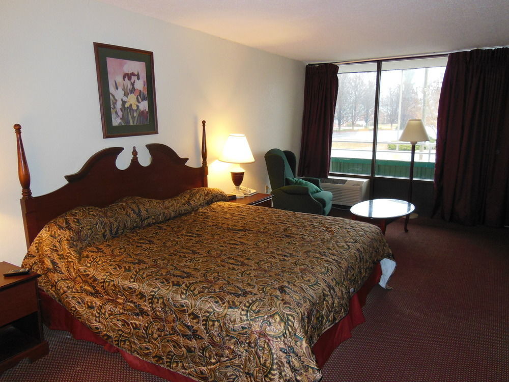 Quality Inn South Boston - Danville East Eksteriør billede