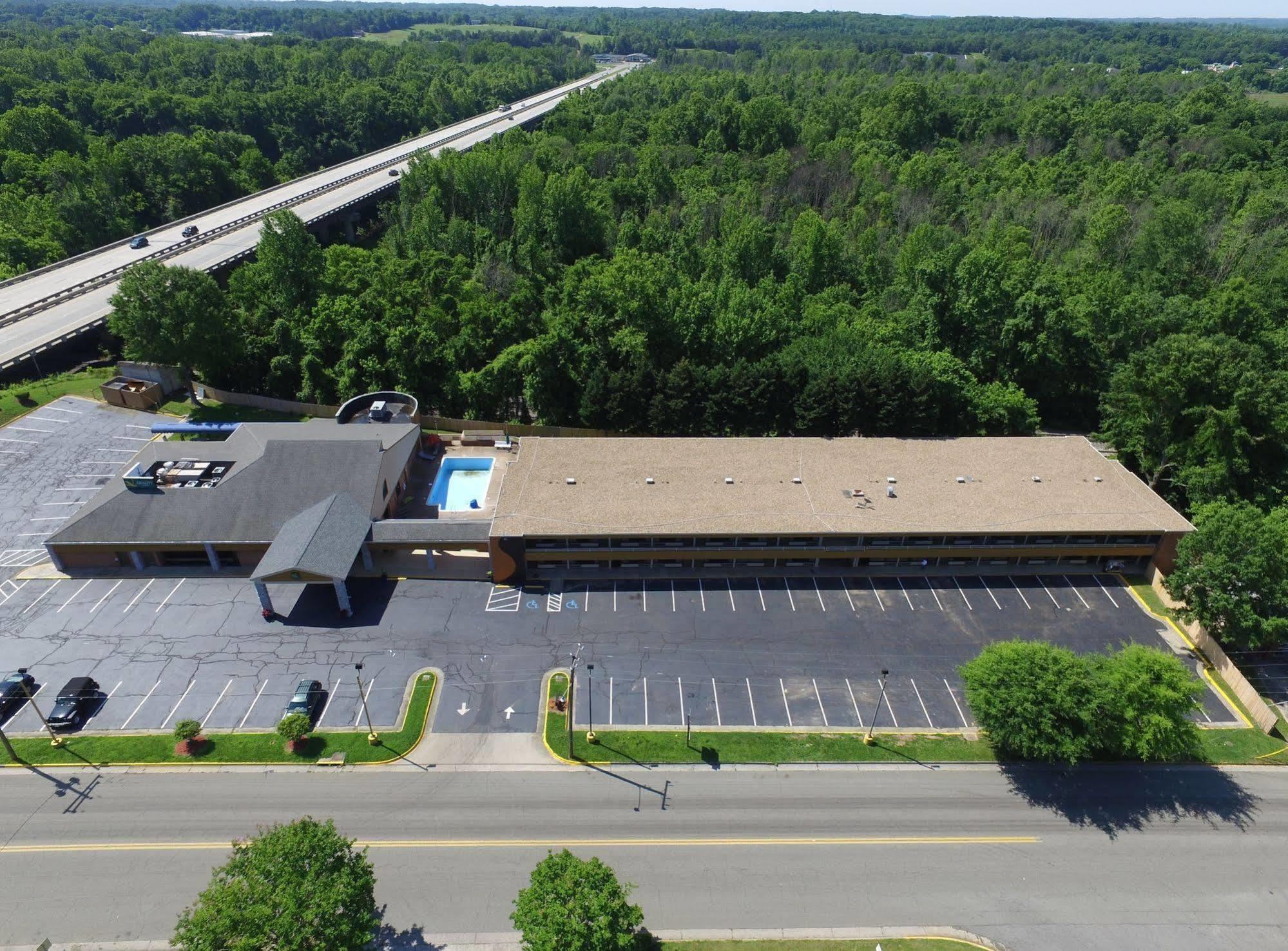 Quality Inn South Boston - Danville East Eksteriør billede