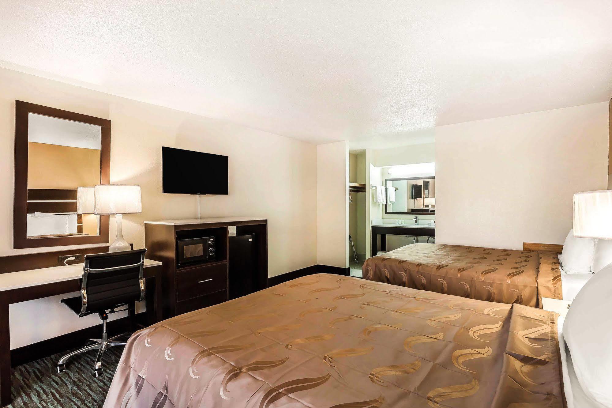 Quality Inn South Boston - Danville East Eksteriør billede